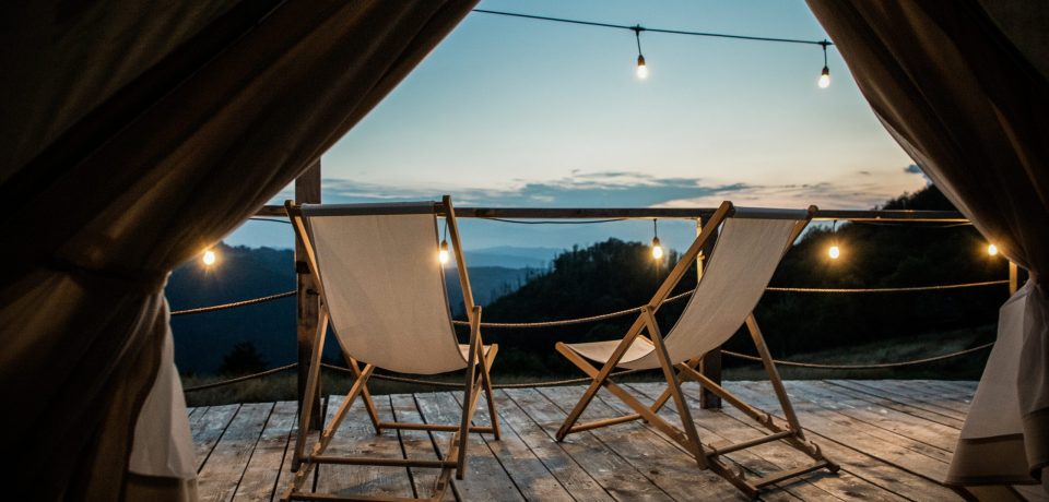 Glamping oder Glamour-Camping mit Hund